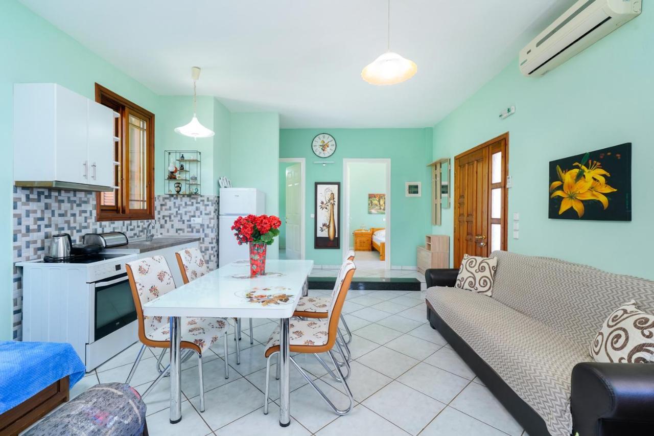 Villa Melina 2 コイニラ エクステリア 写真